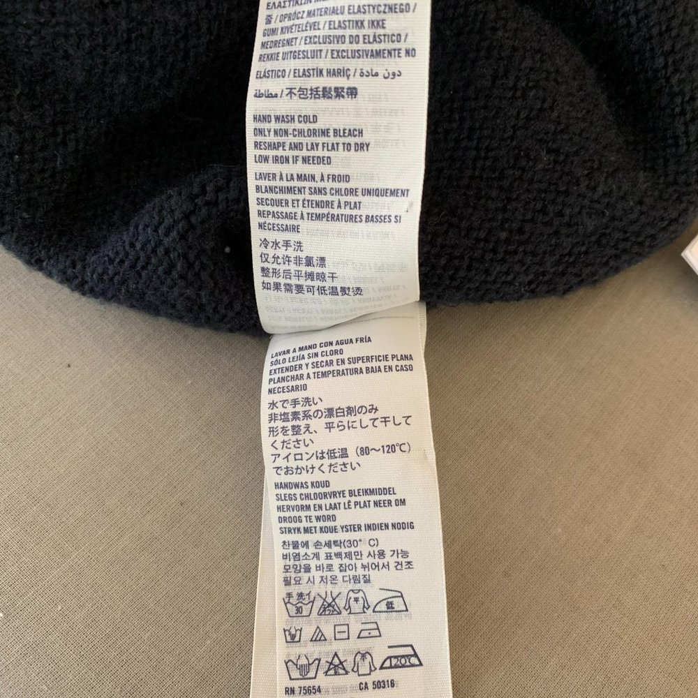 Abercrombie & Fitch Beanie Hat View 3